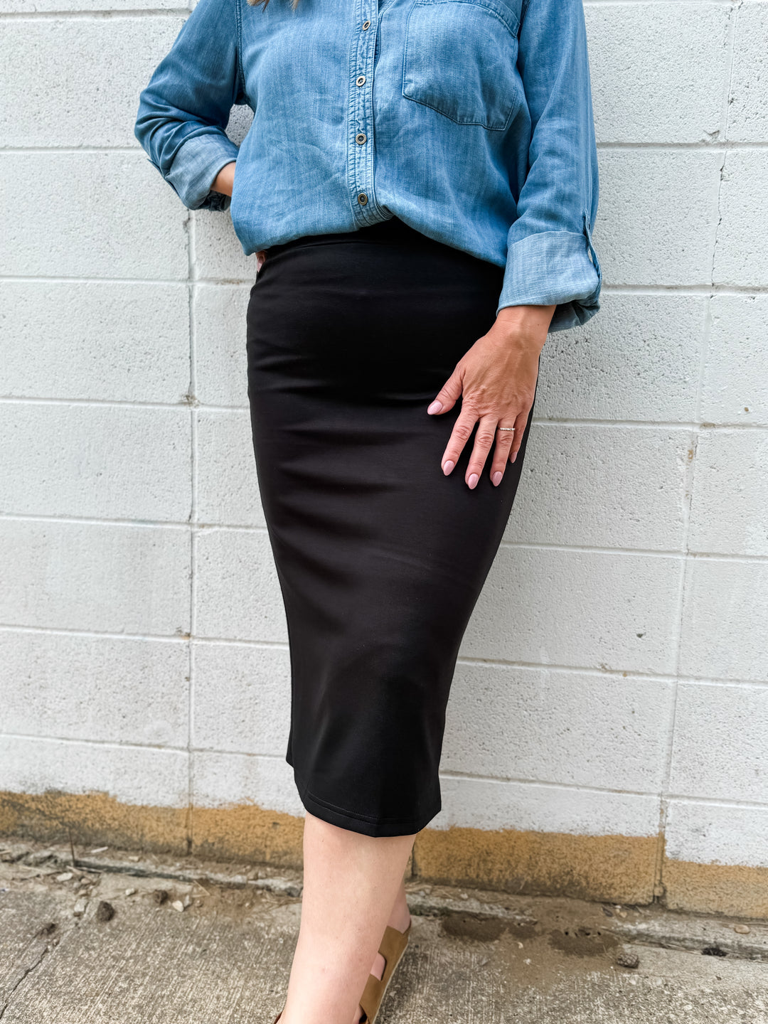 Maddie Midi Skirt - Black