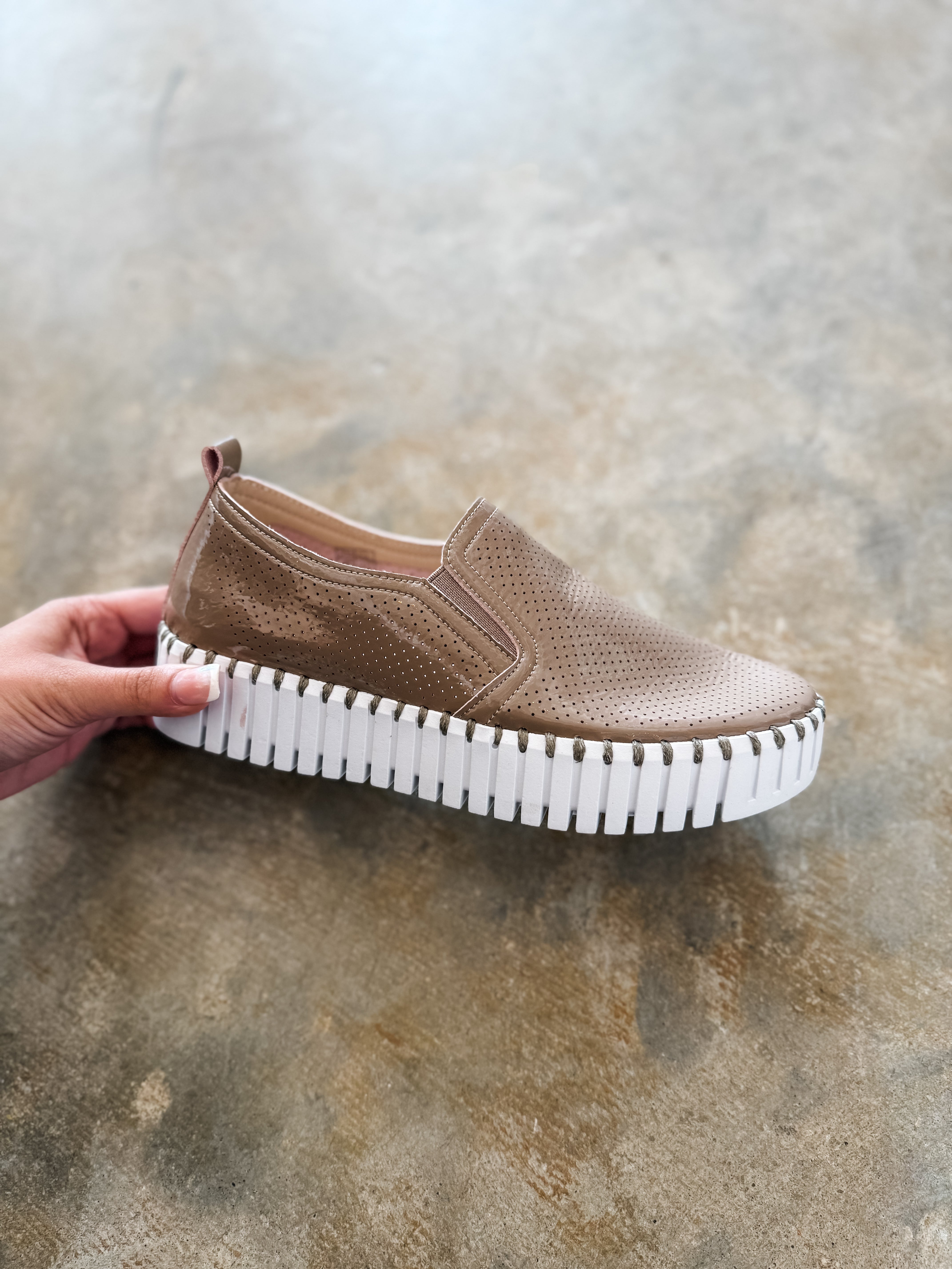 Tulip Slip On Shoe - Mocha – Dani + Madi