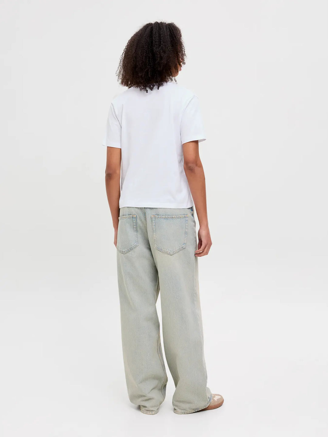 Annie V-Neck Tee