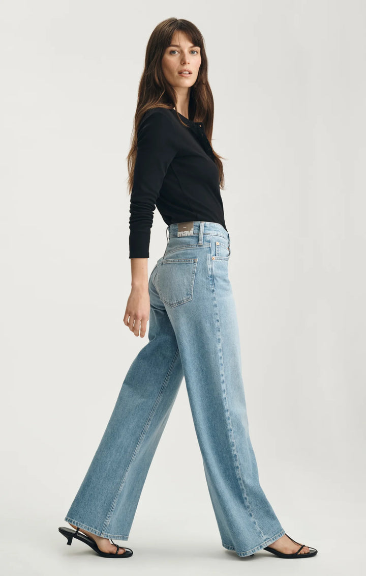 Florida Light Bleached Classic Blue Jeans