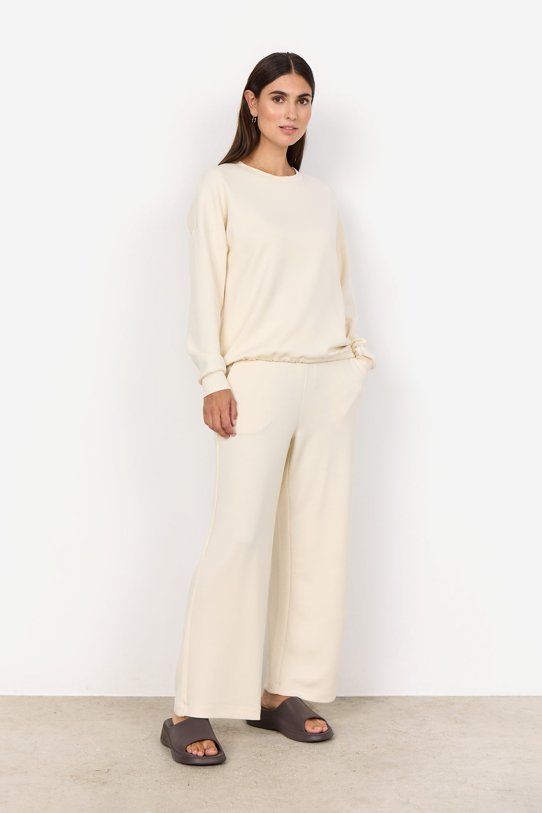 Banu 212 Long Sleeve Cream Sweater