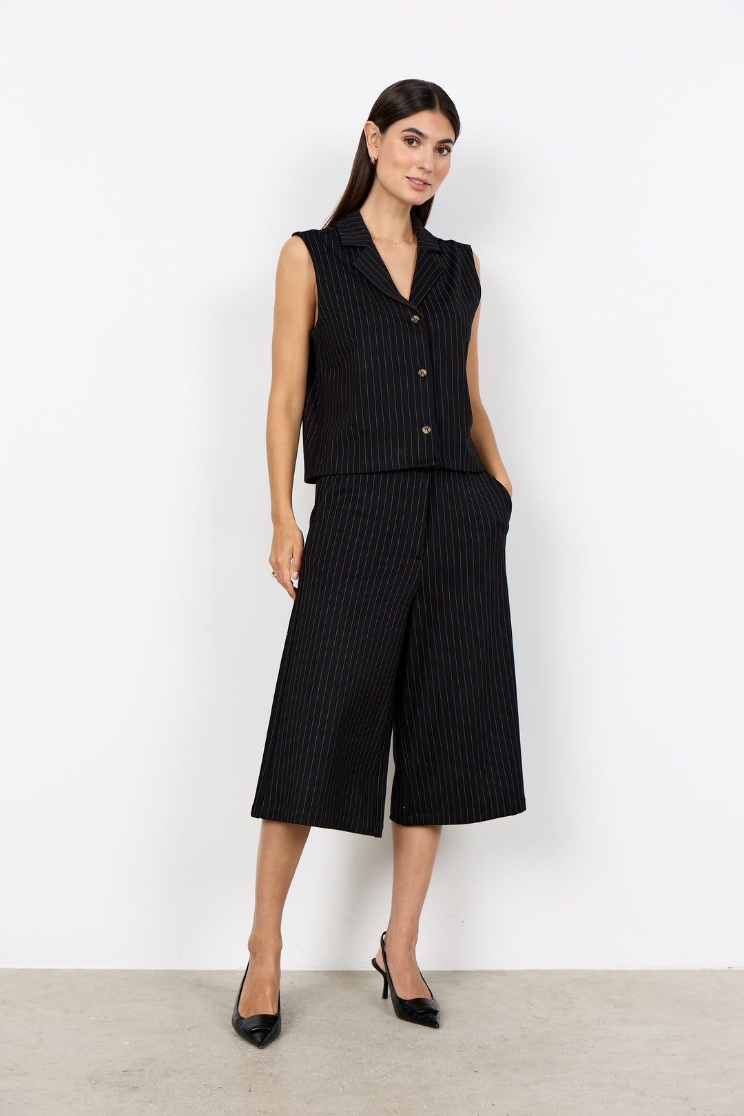 Gill 1 Vest Top