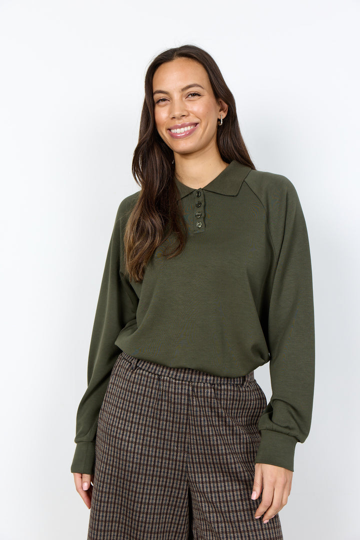 Banu 335 Top