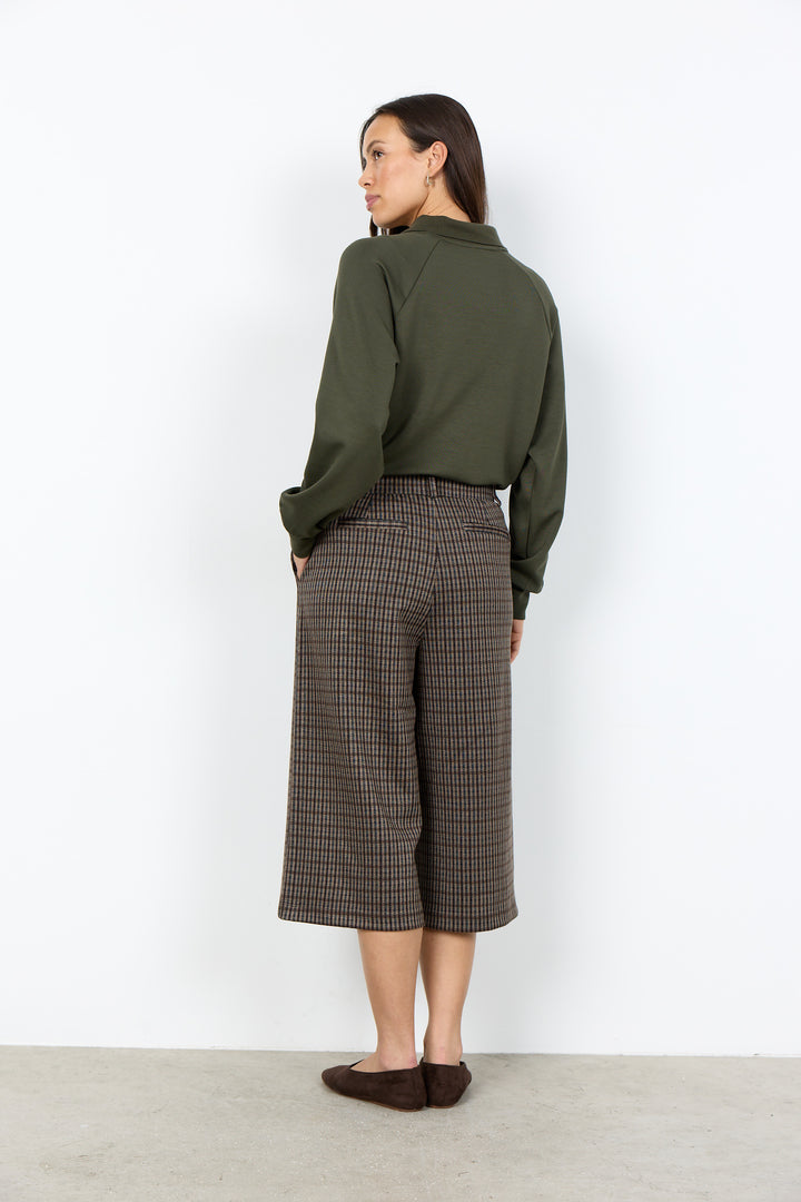 Banu 335 Top