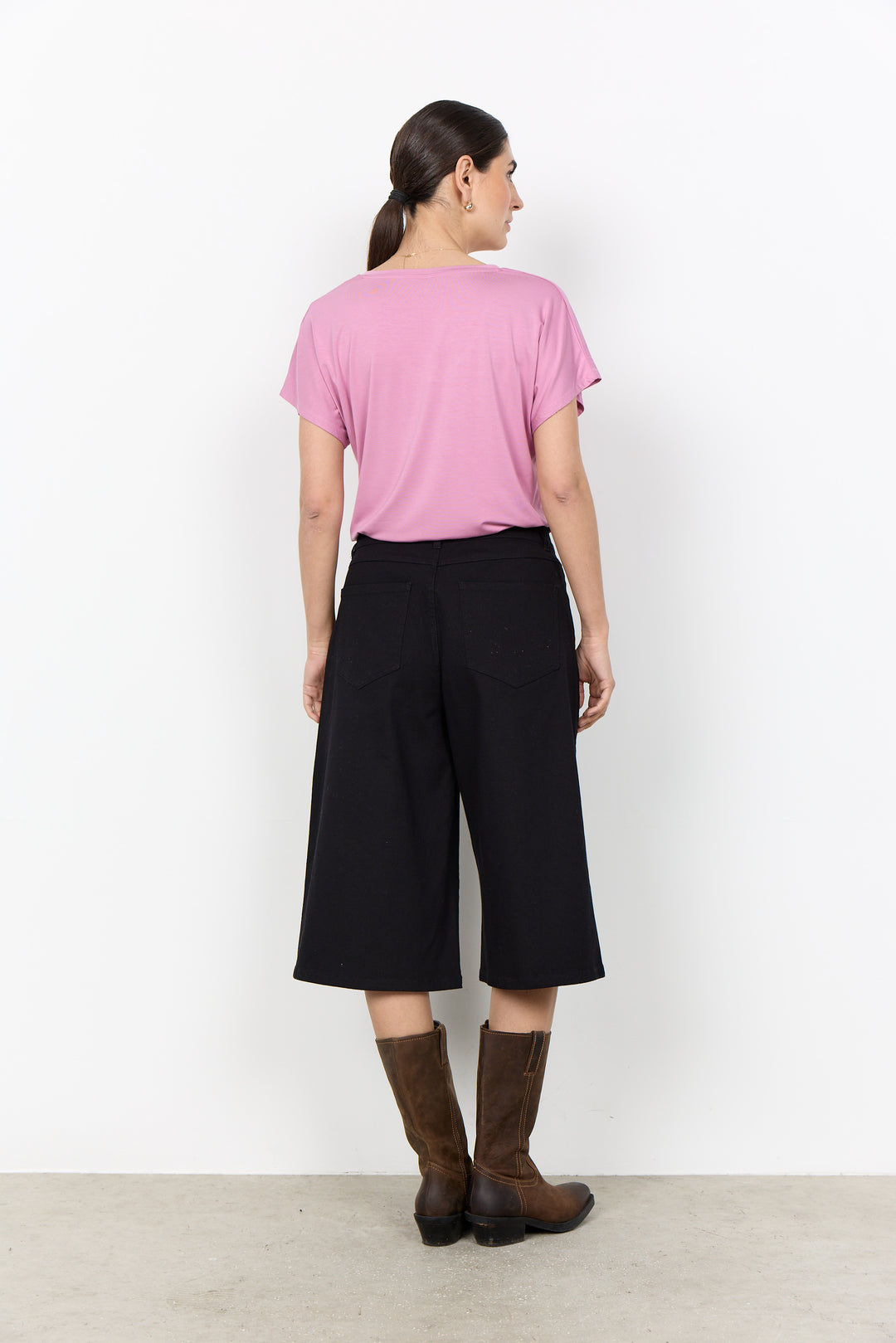 Marica 32 Tee