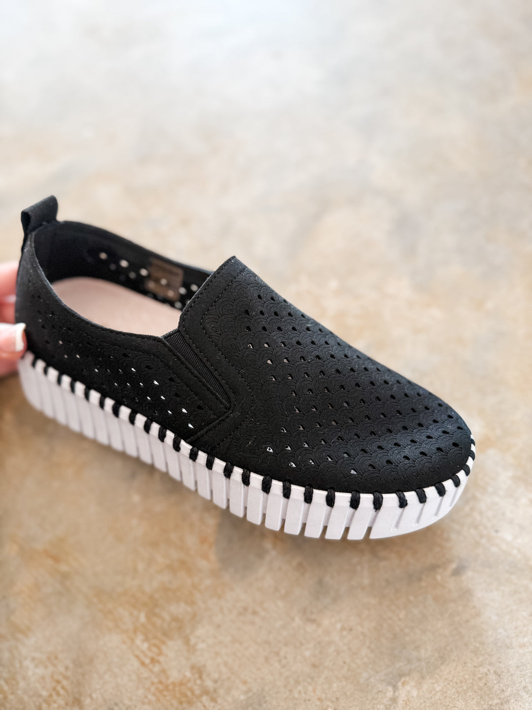 Tulip Slip On Shoe - Black Scales