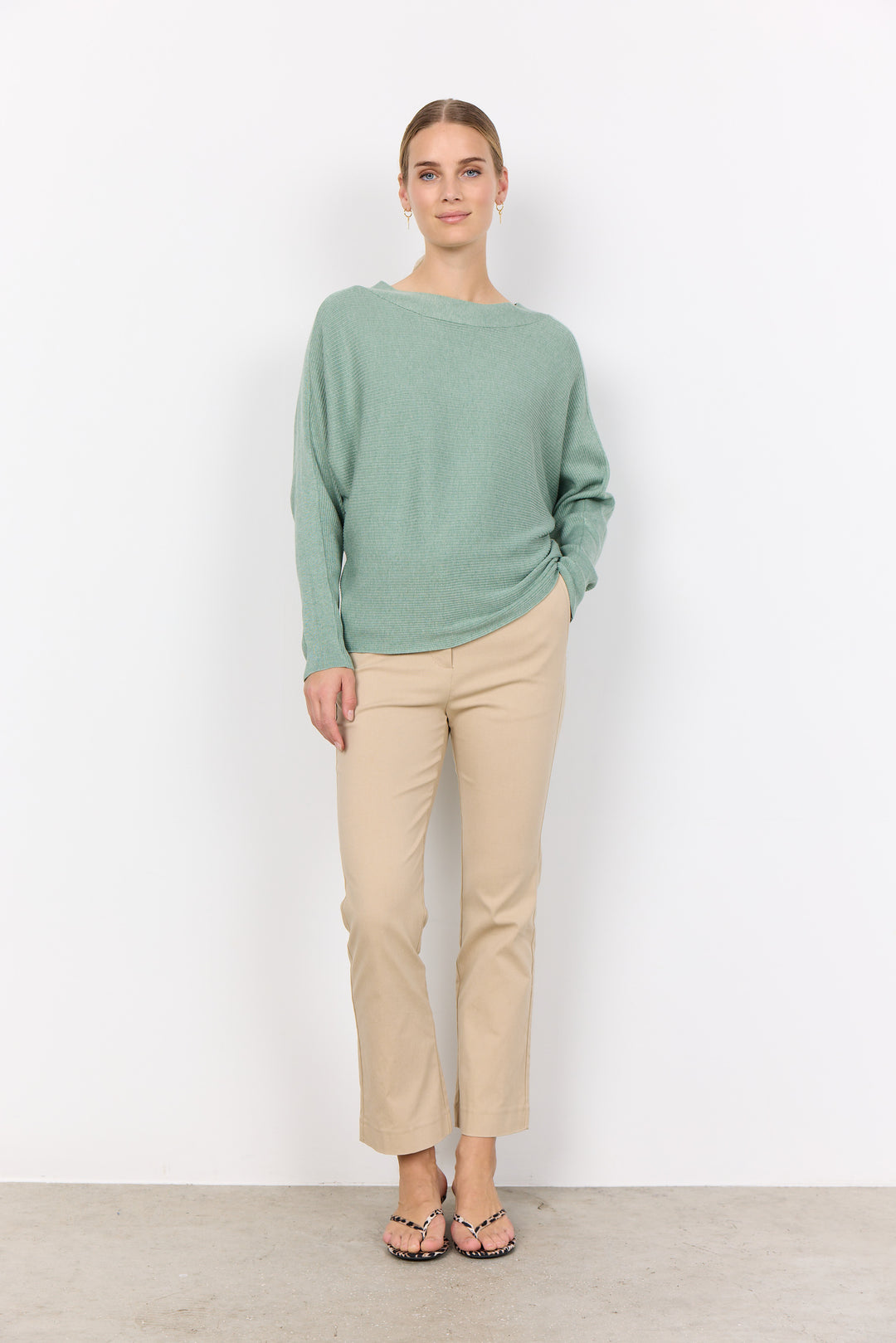 Dollie 663 Pullover - Mineral Green