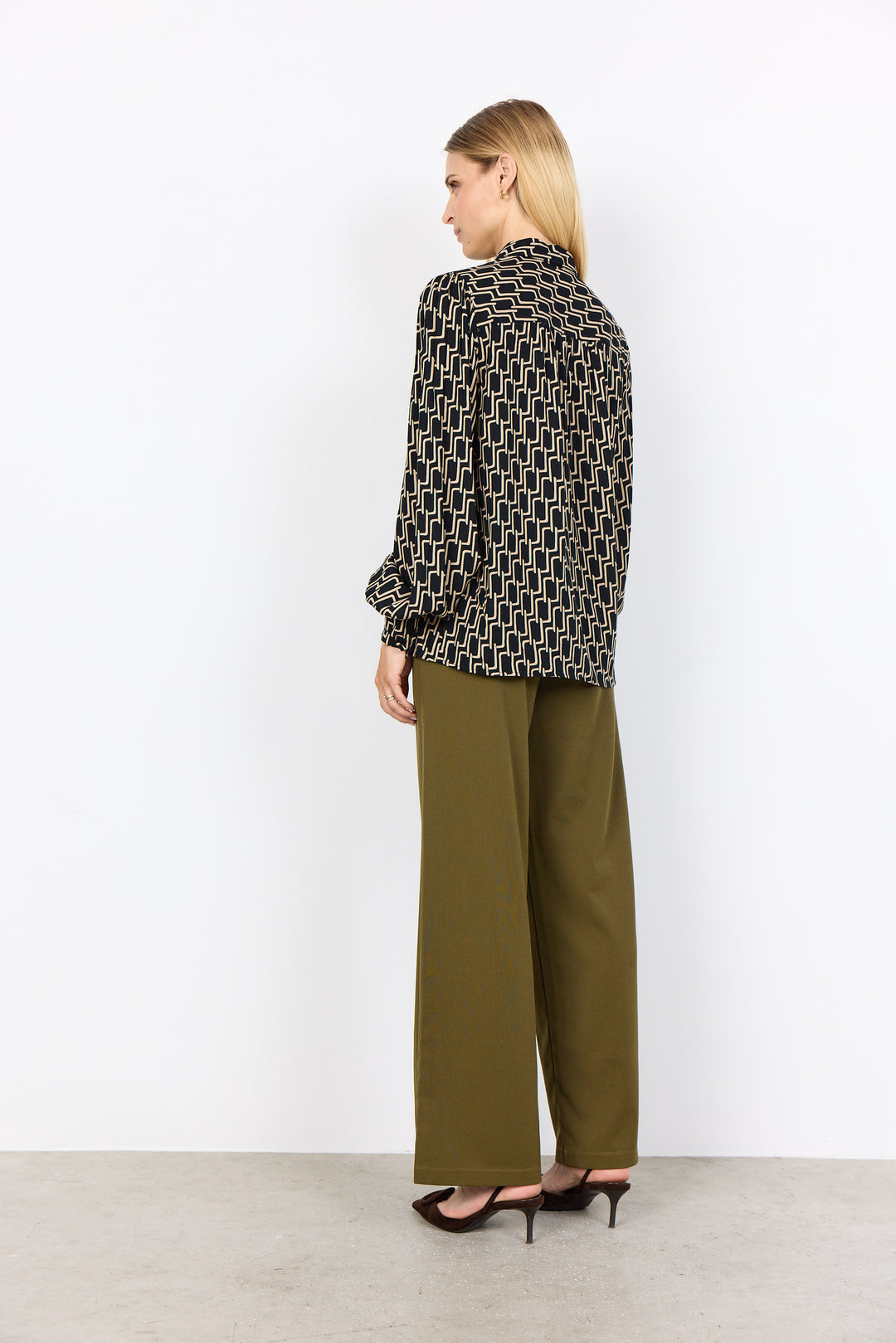 Varla 2 Button Up Blouse