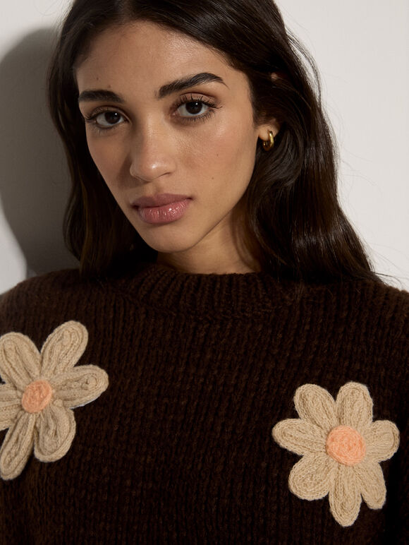 Chunky Knit Embroidered Daisies Sweater