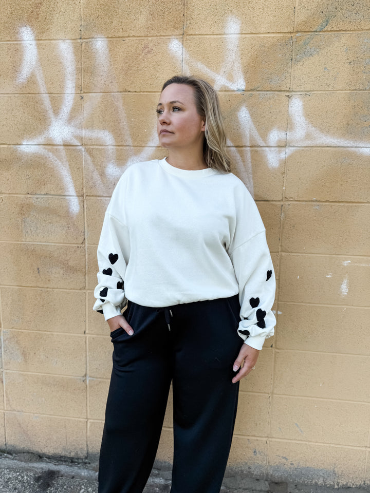 Macy Sweatshirt - Black Hearts