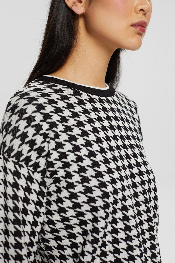 Houndstooth 3/4 Sleeve Sweater