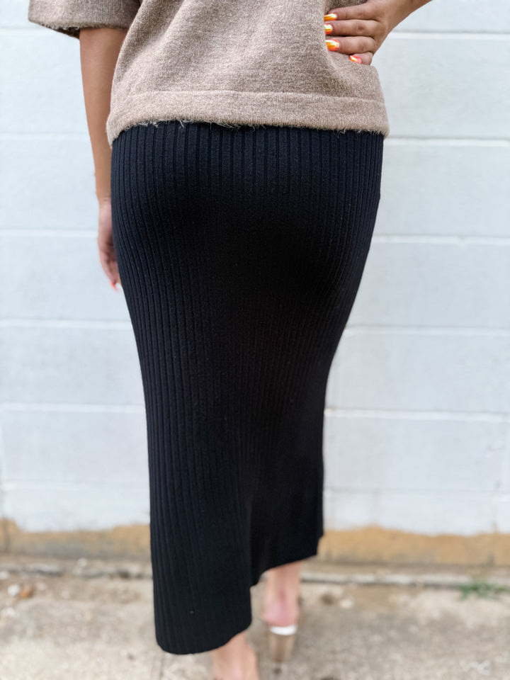 Mila Midi Skirt - Black