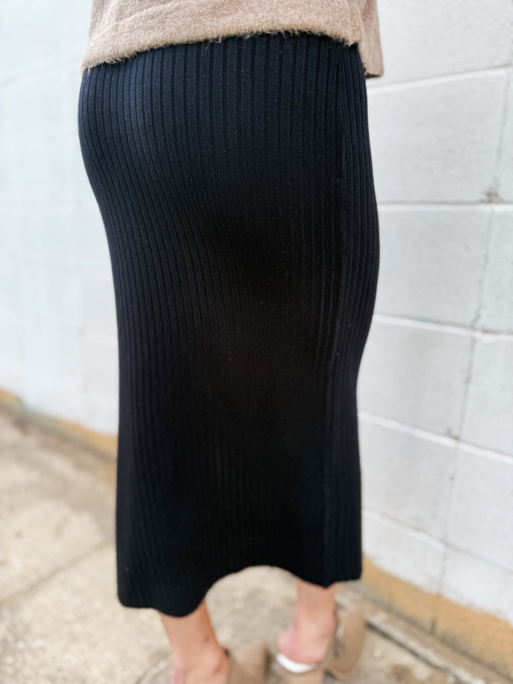Mila Midi Skirt - Black