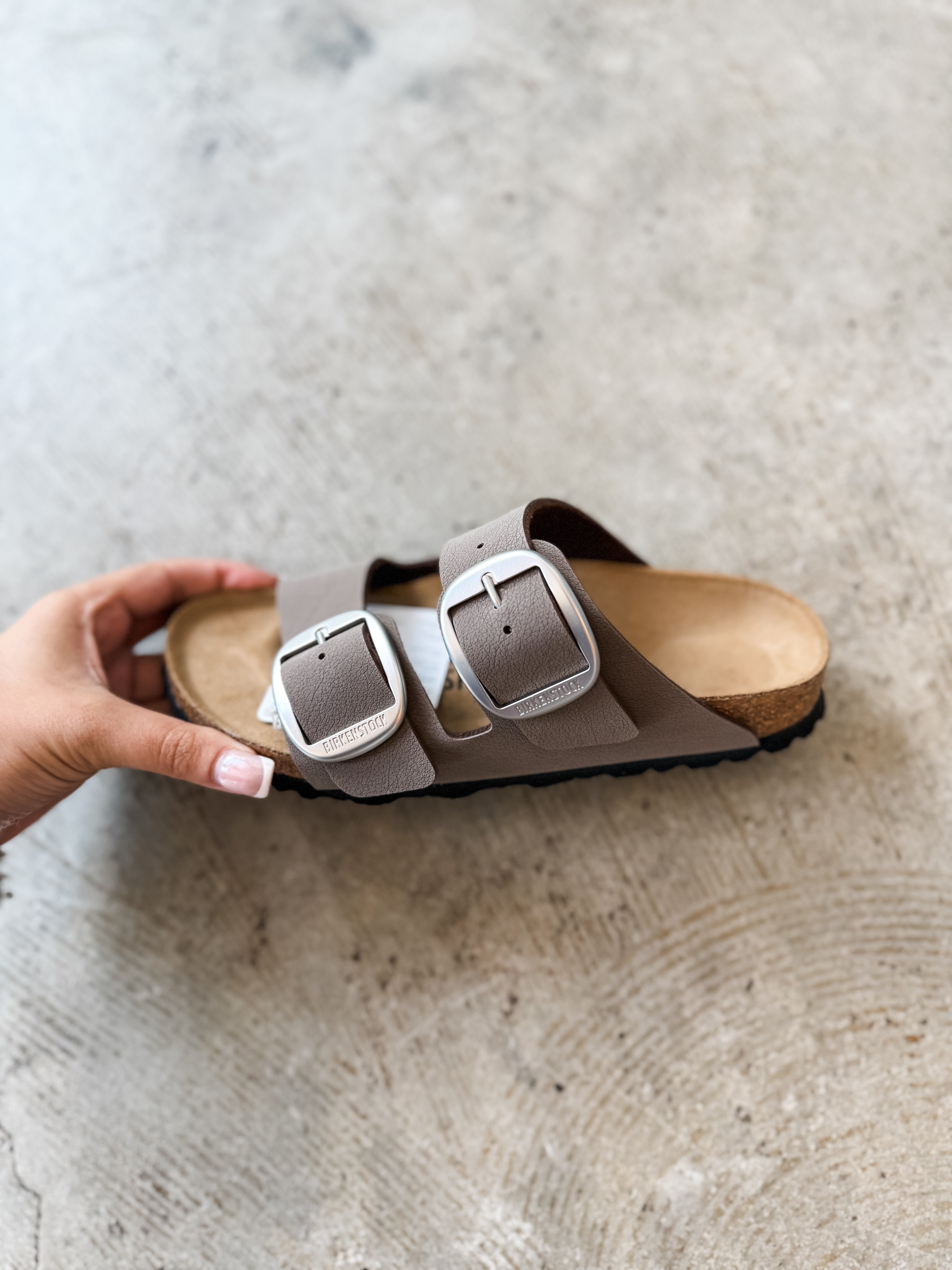 Birkenstock Arizona Big Buckle Sandals - Mocca – Dani + Madi