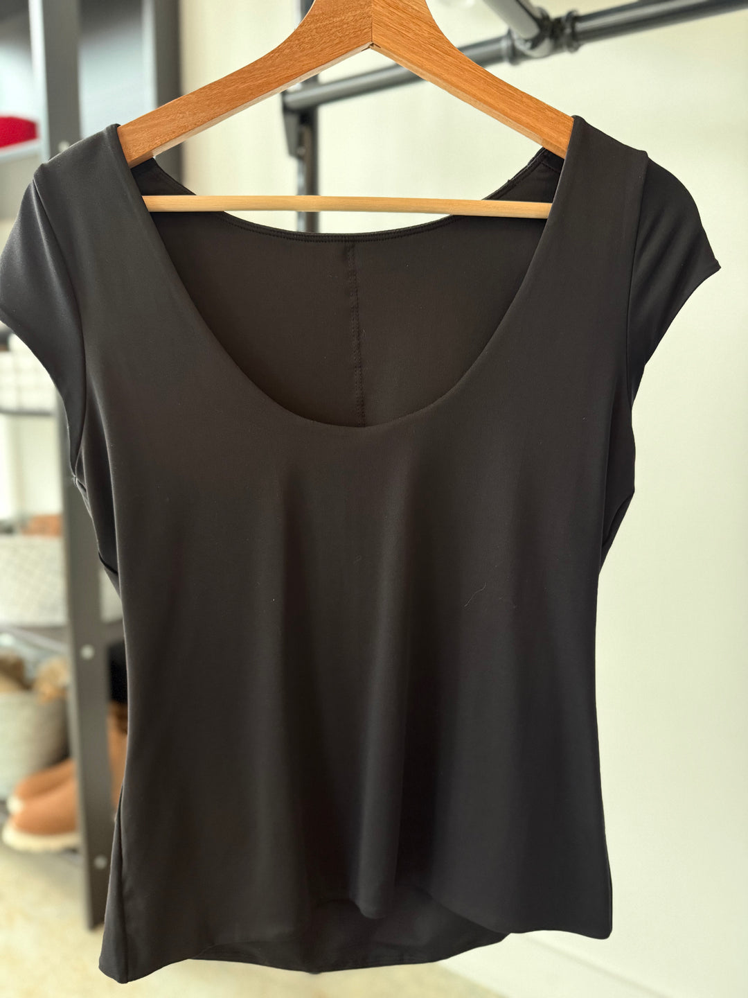 Brida Low Back Top