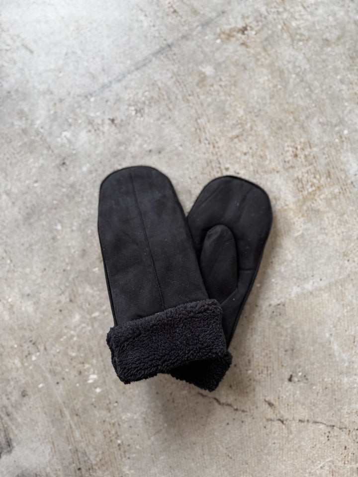 Nicki Faux Suede Mittens