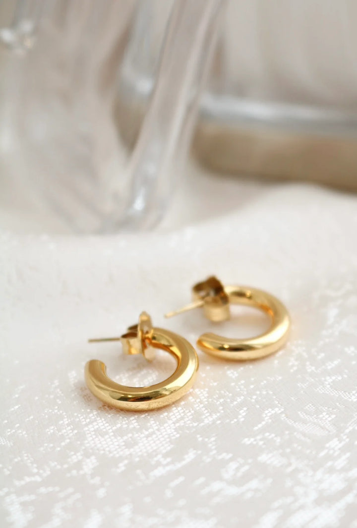 The Bitty Bett Earrings