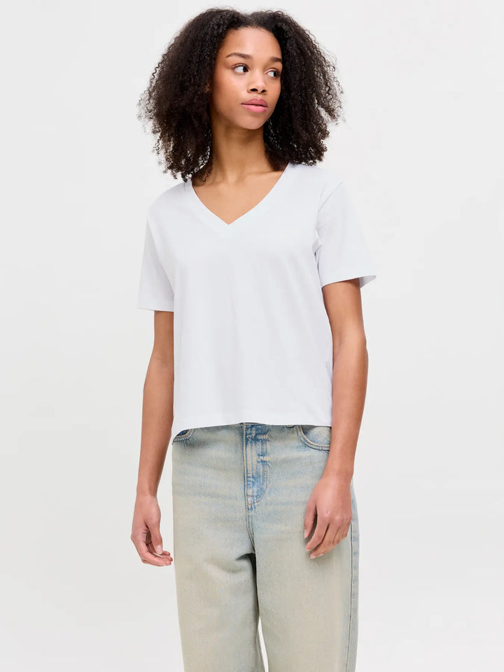 Annie V-Neck Tee