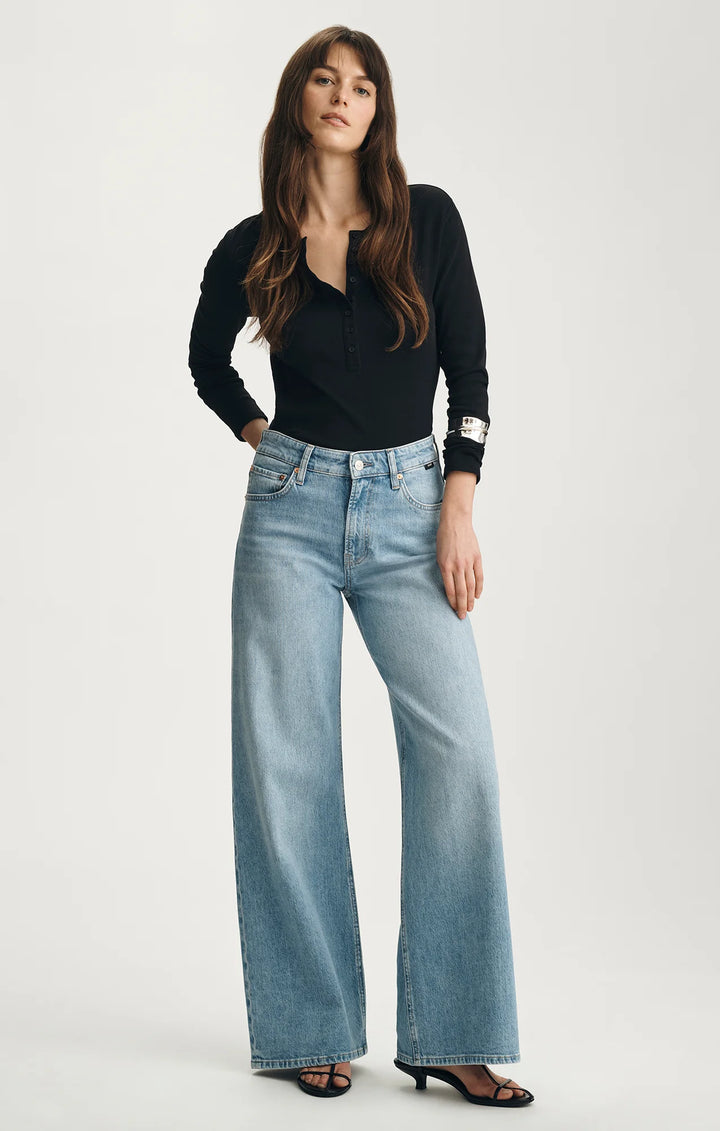 Florida Light Bleached Classic Blue Jeans