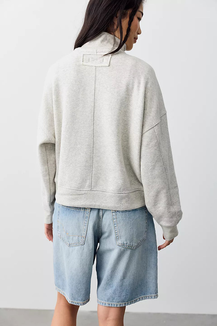 Timeless Pullover in Heather Grey