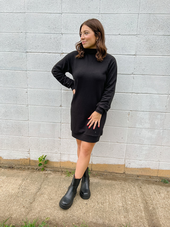 Amber Luxe fleece Dress- Black