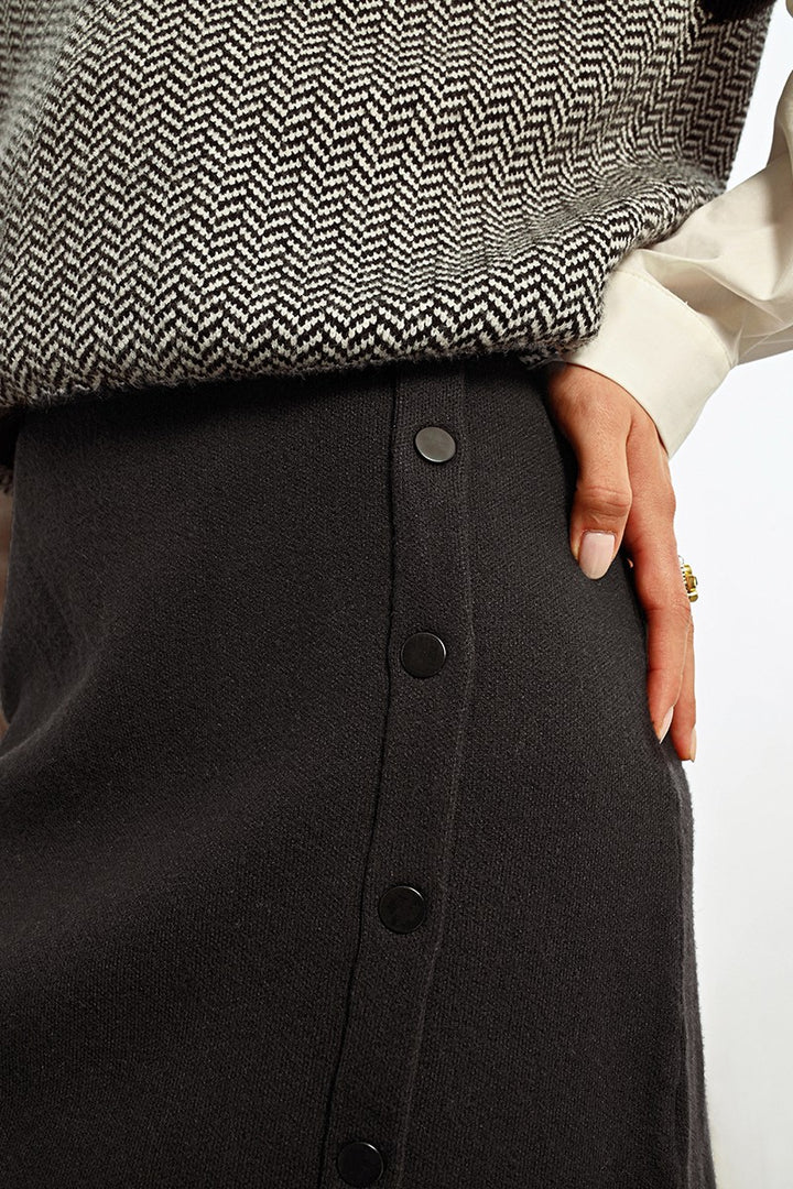 Side Button Knit Skirt