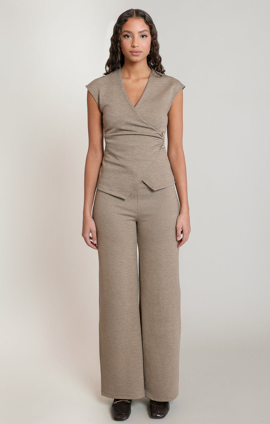 Heathered Pull On Pant