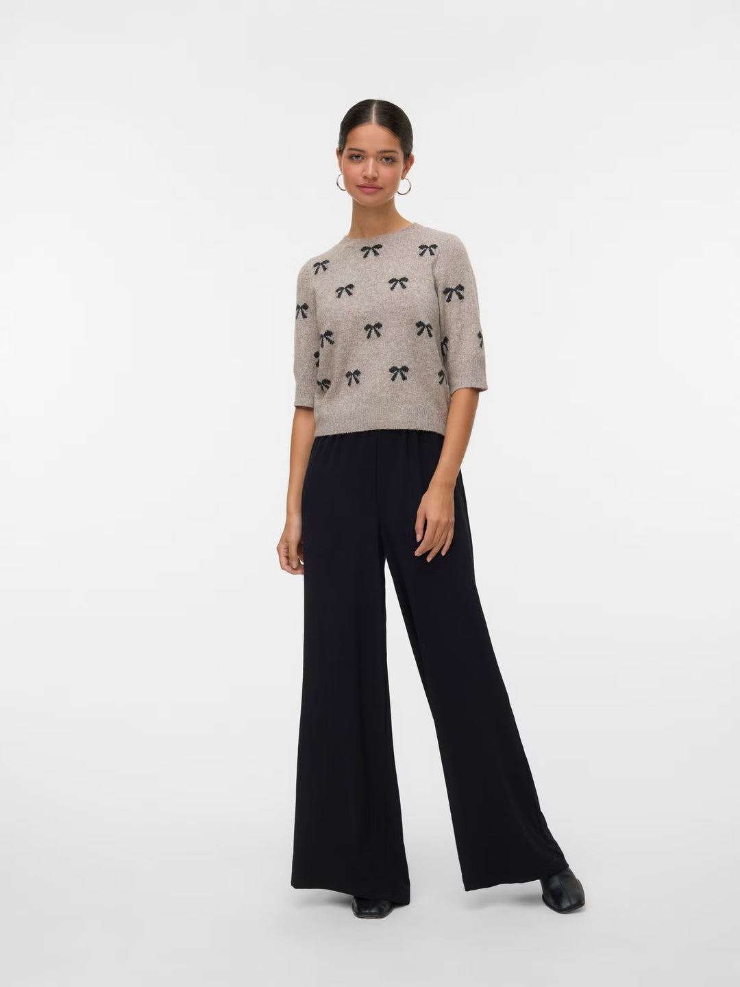 Doffy Short Sleeve Knit Sweater - Black Bows